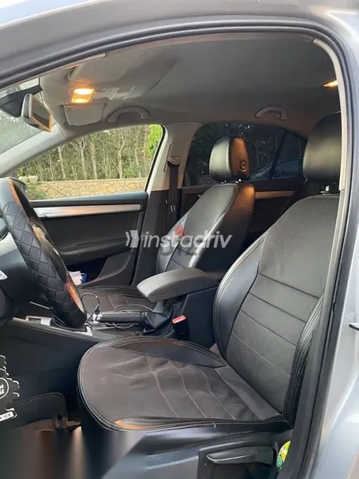 سكودا اوكتافيا 2014 فضي مستعملة للبيع - 9