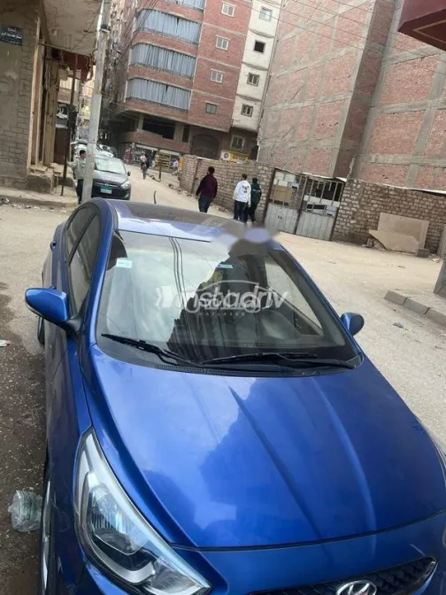 Hyundai Accent RB 2021 White Used for Sale - 1