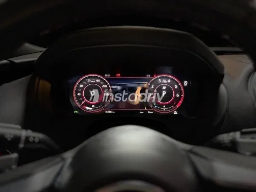 جاكوار XE 2020 أزرق غامق مستعملة للبيع - 5