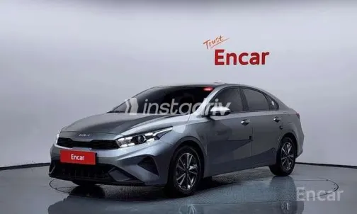 كيا K3 2023 أبيض مستعملة للبيع - 3