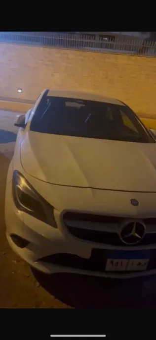 مرسيدس CLA 180 2015 أبيض مستعملة للبيع