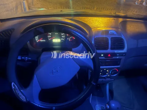 Hyundai Verna 2007 White Used for Sale - 4