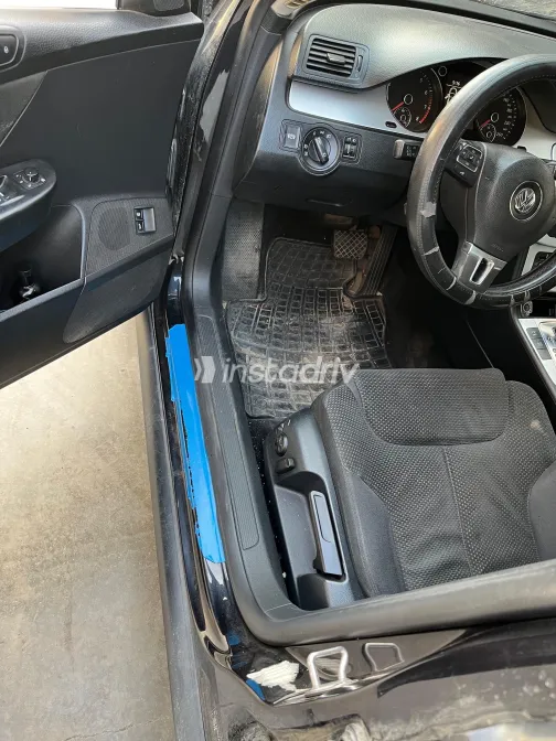 فولكس فاغن باسات 2011 أبيض مستعملة للبيع - 4