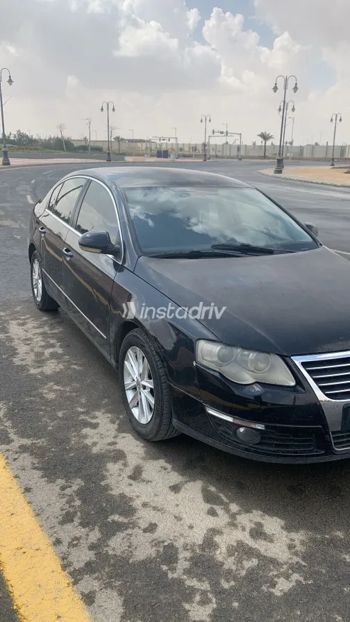 فولكس فاغن باسات 2011 أبيض مستعملة للبيع - 9