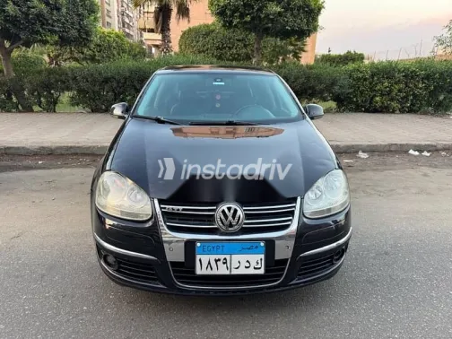 فولكس فاغن جيتا 2010 أسود مستعملة للبيع - 1