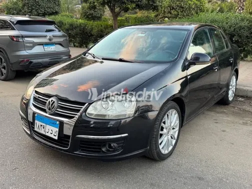 فولكس فاغن جيتا 2010 أسود مستعملة للبيع - 3