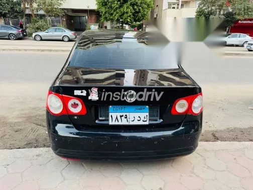 فولكس فاغن جيتا 2010 أسود مستعملة للبيع - 6