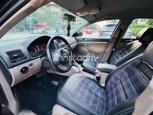 فولكس فاغن جيتا 2010 أسود مستعملة للبيع - 9