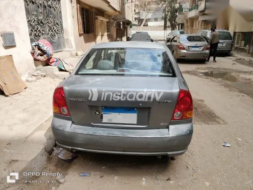 هيونداي فيرنا 2012 رمادي مستعملة للبيع - 2