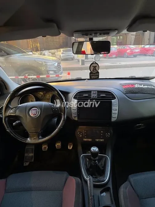 فيات برافو 2010 أحمر مستعملة للبيع - 2