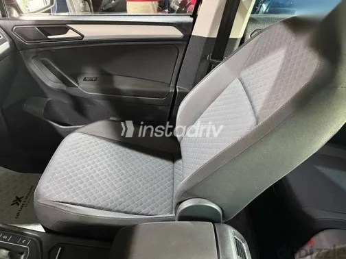 فولكس فاغن تيجون 2017 بني مستعملة للبيع - 9