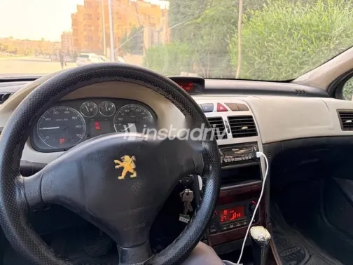 بيجو 307 2007 فضي مستعملة للبيع - 1