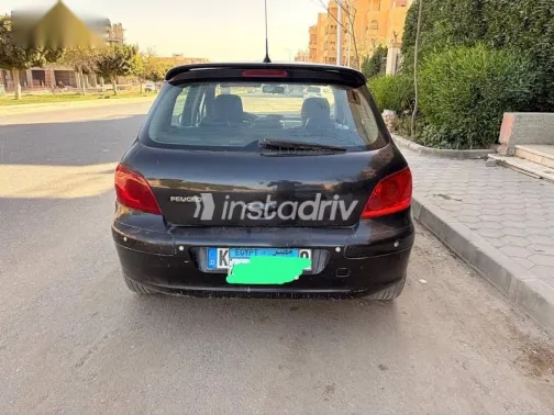 بيجو 307 2007 فضي مستعملة للبيع - 8