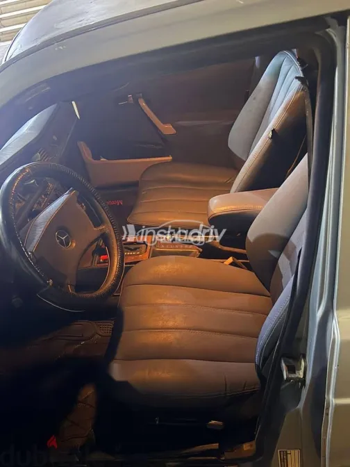 مرسيدس 190 1990 رمادي مستعملة للبيع - 5