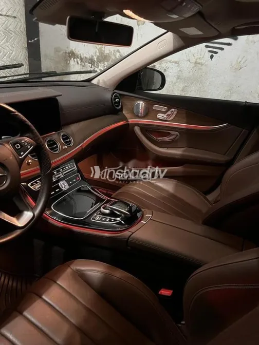 مرسيدس E 180 2017 أبيض مستعملة للبيع - 2