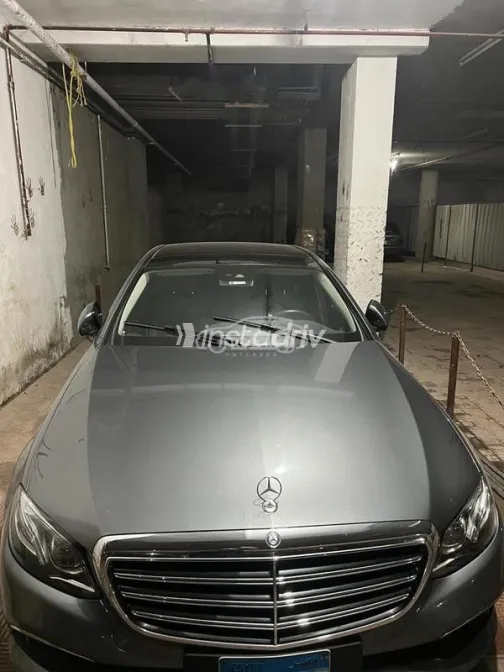 مرسيدس E 180 2017 أبيض مستعملة للبيع - 8