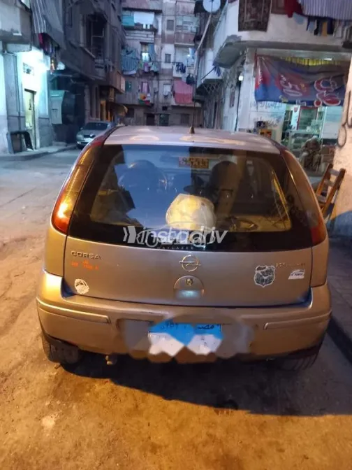 اوبل كورسا 2006 فضي مستعملة للبيع - 2