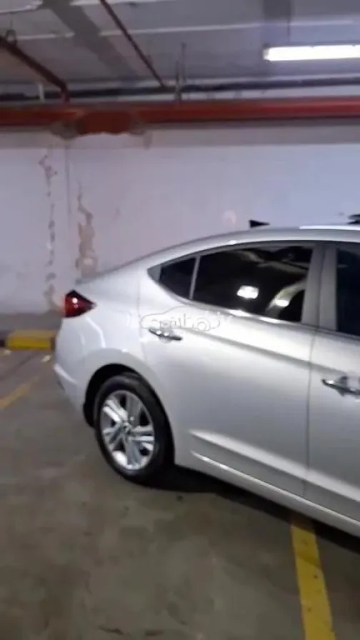 Hyundai Elantra AD 2025 Silver Used for Sale - 3