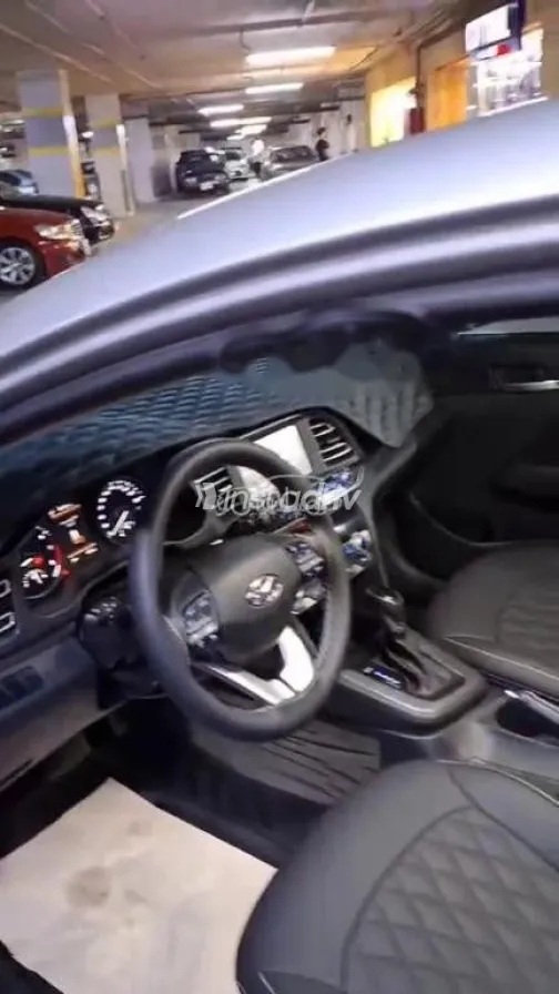 Hyundai Elantra AD 2025 Silver Used for Sale - 8