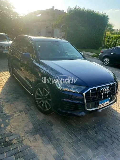 Audi Q7 2021 Dark Blue Used for Sale - 1
