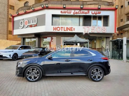 Kia Xceed 2022 Black Used for Sale - 2
