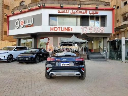 Kia Xceed 2022 Black Used for Sale - 4