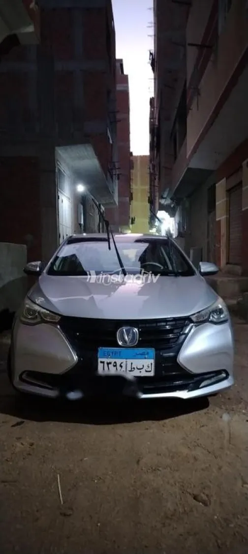 شانجان ألسفن 2022 أبيض مستعملة للبيع - 1