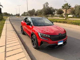 رينو اوسترال 2025 أبيض مستعملة للبيع