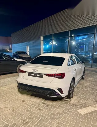 اودي A3 2025 أبيض جديدة للبيع