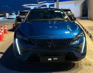 بيجو 408 2026 أزرق غامق جديدة للبيع