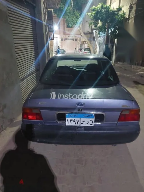 فورد اسكورت 1999 أزرق غامق مستعملة للبيع - 2