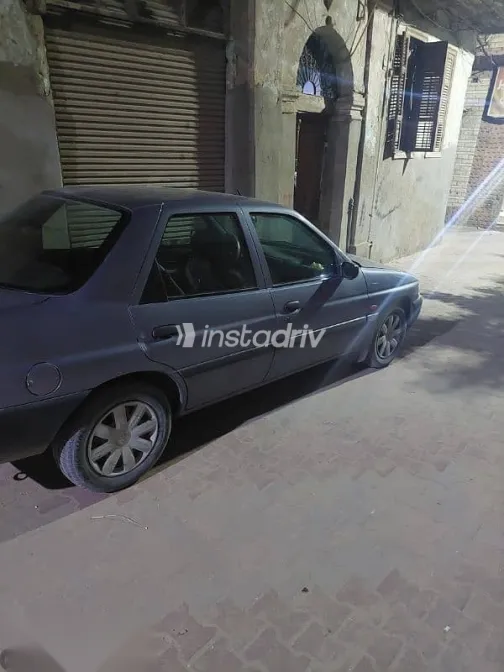 فورد اسكورت 1999 أزرق غامق مستعملة للبيع - 4