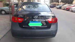 هيونداي إلنترا 2007 أبيض مستعملة للبيع
