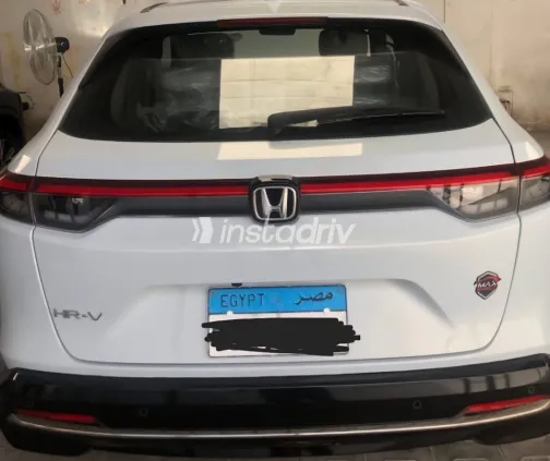 هوندا HRV 2023 أبيض مستعملة للبيع - 1