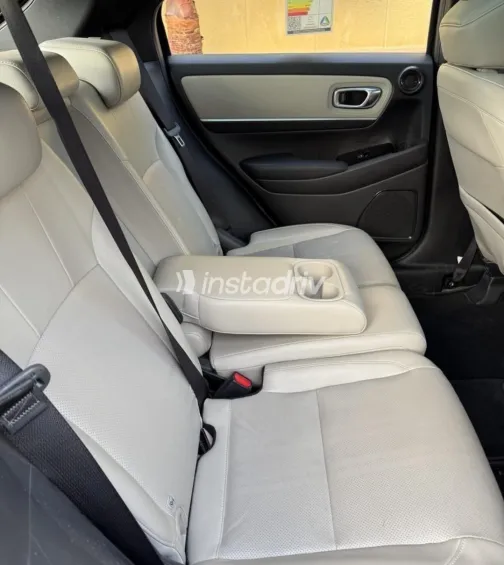 هوندا HRV 2023 أبيض مستعملة للبيع - 4