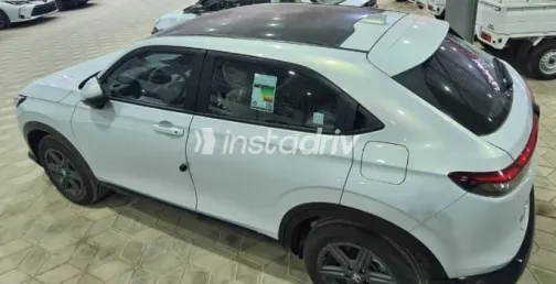 هوندا HRV 2023 أبيض مستعملة للبيع - 5