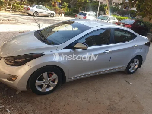 هيونداي إلنترا ام دى 2012 فضي مستعملة للبيع - 2