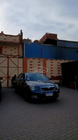 سكودا اوكتافيا 2011 رمادي مستعملة للبيع