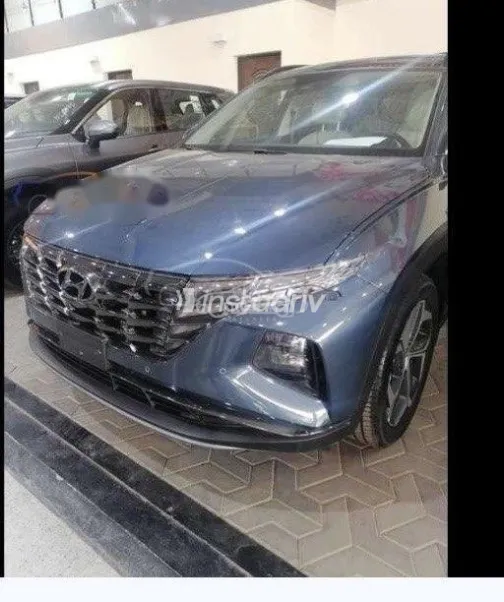 هيونداي توسان 2024 بترولي مستعملة للبيع - 2