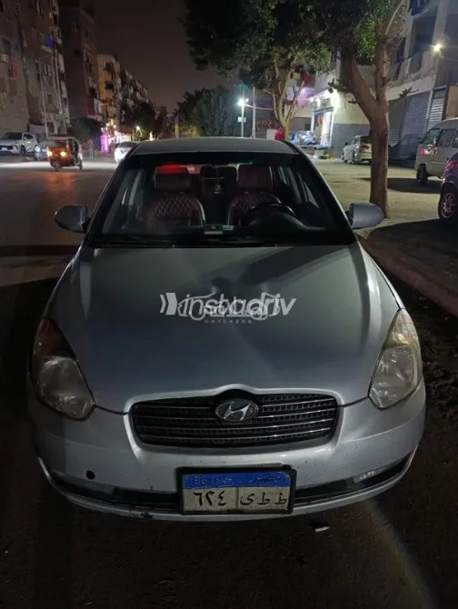 Hyundai Accent 2009 Silver Used for Sale - 3