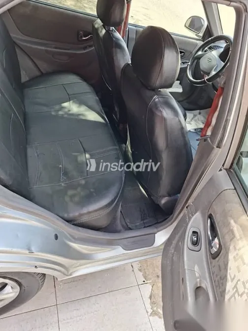 هيونداي فيرنا 2015 فضي مستعملة للبيع - 8