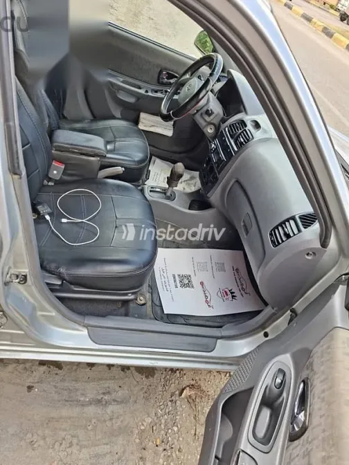 هيونداي فيرنا 2015 فضي مستعملة للبيع - 9