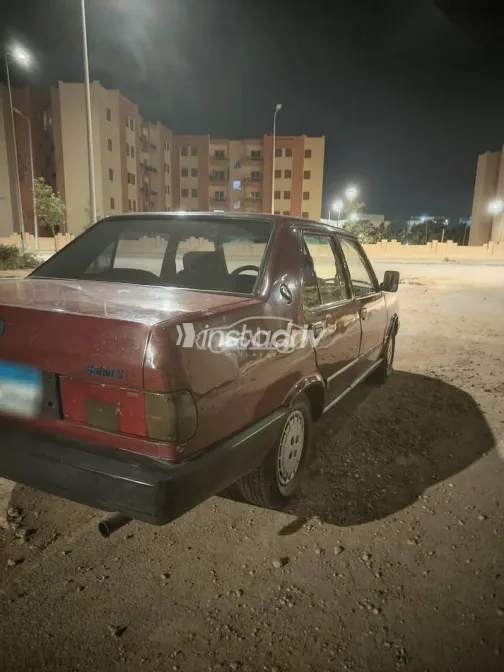فيات شاهين 2001 أحمر مستعملة للبيع - 3