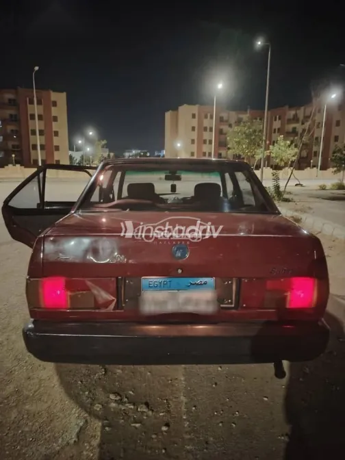 فيات شاهين 2001 أحمر مستعملة للبيع - 5