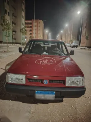 فيات شاهين 2001 أحمر مستعملة للبيع