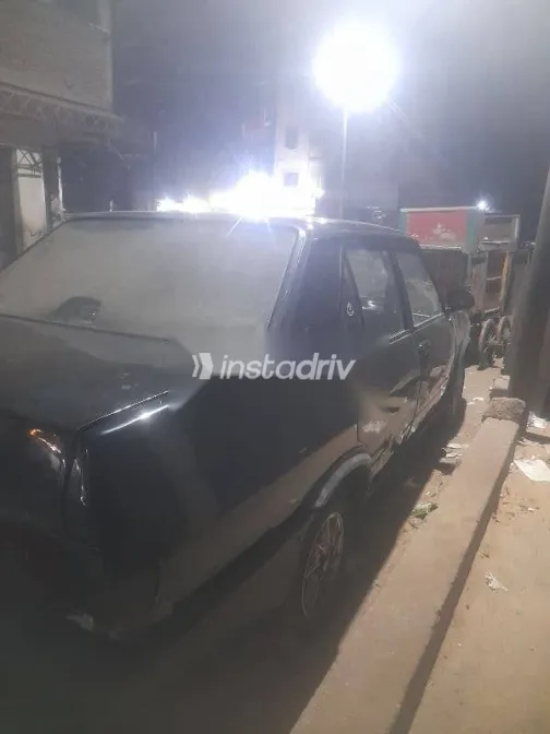 فيات شاهين 2009 أسود مستعملة للبيع - 8