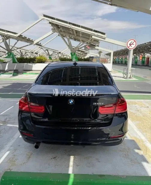 بي ام دبليو 316 2015 أسود مستعملة للبيع - 1