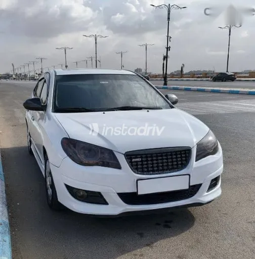 هيونداي إلنترا 2021 أبيض مستعملة للبيع - 2