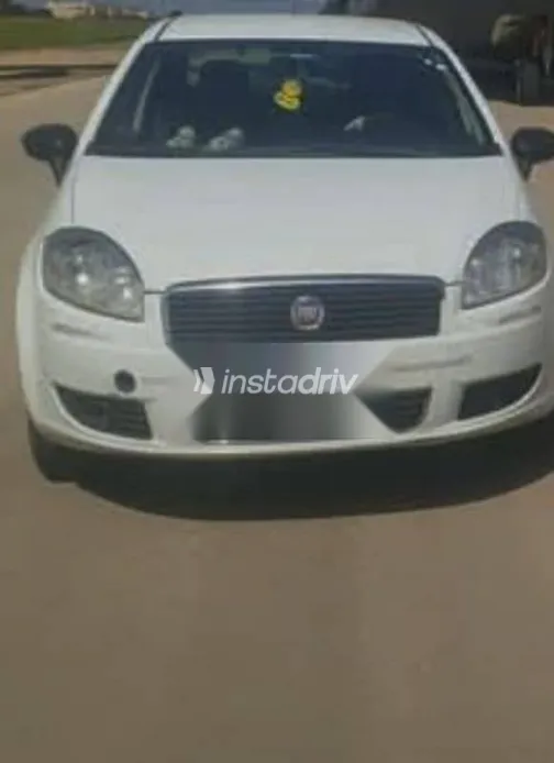 فيات لينيا 2017 أبيض مستعملة للبيع - 3