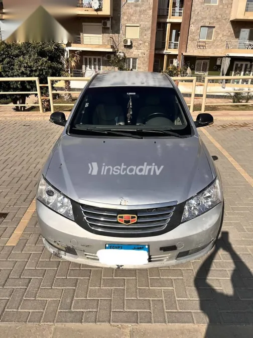 جيلي امجراند 2015 فضي مستعملة للبيع - 2